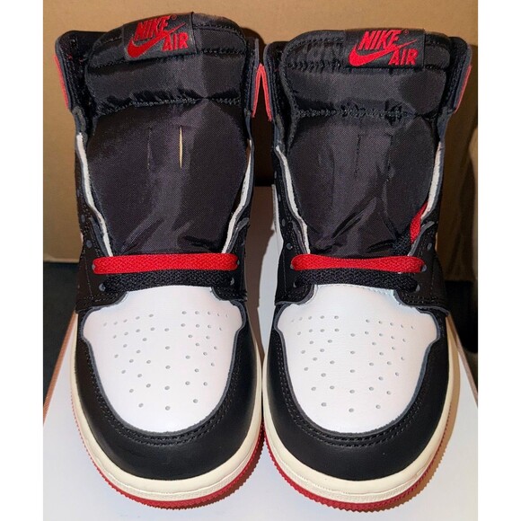 Air Jordan 1 Retro High OG ‘Black Toe Reimaged” - Size 4Y - Picture 3 of 5